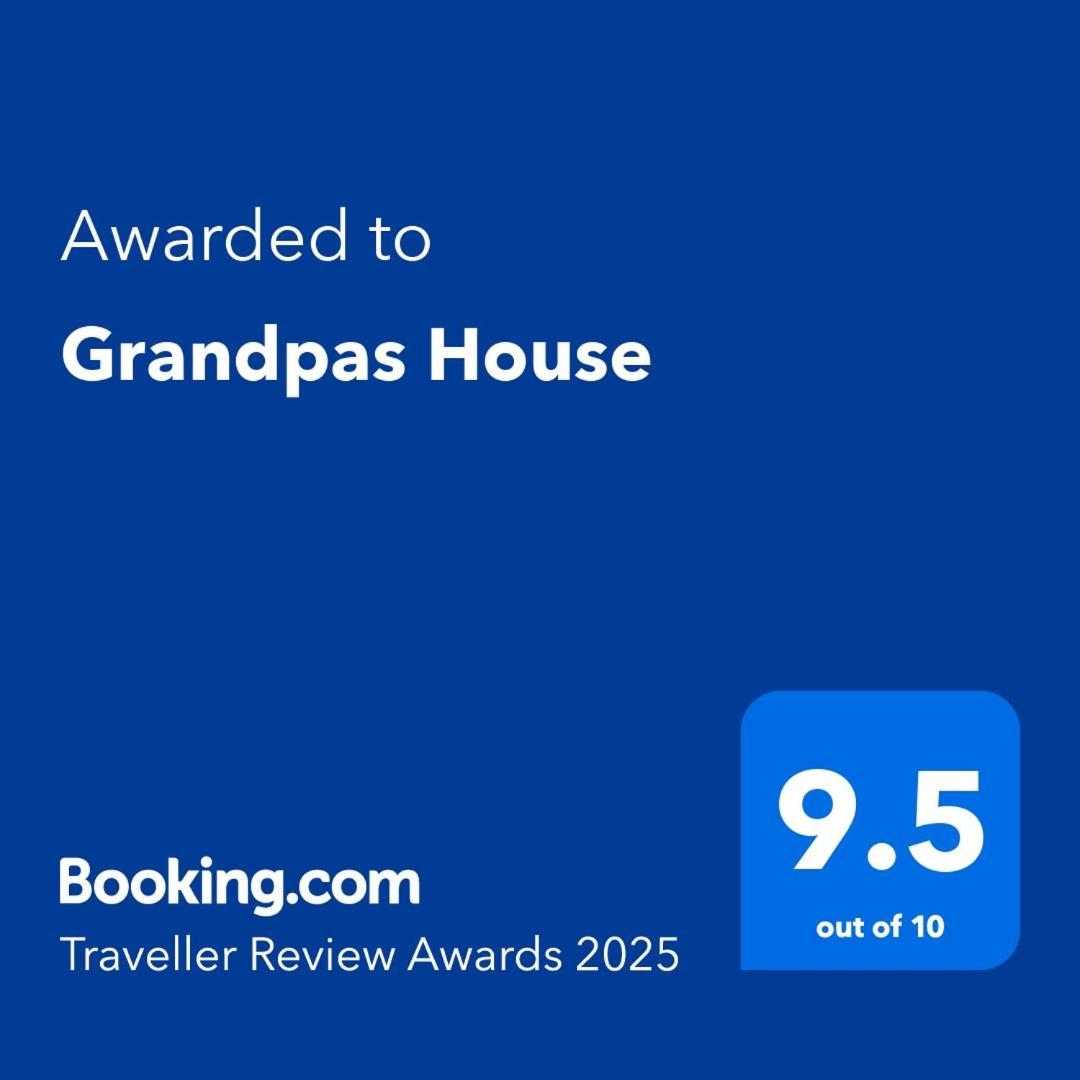 Grandpas House Hotel Gjirokaster Exterior photo
